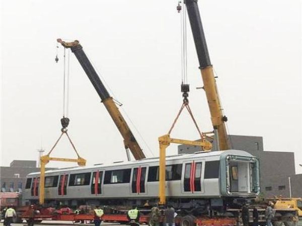 根河市吊车出租公司电话_超宇机械告诉你吊车出租要注意什么